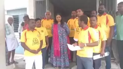 ಬಾಗೇಪಲ್ಲಿ: ಸರ್ಕಾರಿ ಕಚೇರಿಗಳಲ್ಲಿ ಭ್ರಷ್ಟಾಚಾರ ತಾಂಡವಾಡುತ್ತಿದೆ,ಪಟ್ಟಣದಲ್ಲಿ ಕೆಆರ್ ಎಸ್ ತಾಲೂಕು ಅಧ್ಯಕ್ಷ ಸೋಮಶೇಖರರೆಡ್ಡಿ ಆಕ್ರೋಶ