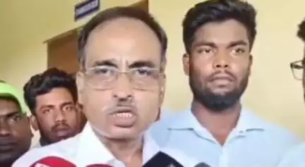 বাঘবৰ: চৰকাৰৰ বাংলাদেশী চিনাক্ত অভিযানক বাঘবৰত সমালোচনা কৰে বিধায়ক শ্বেৰমান আলী আহমেদে