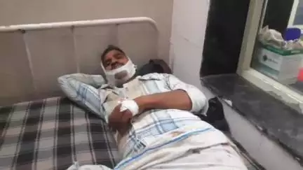 मिहोना: नबलपुरा के पास लोडिंग वाहन ने बाइक को टक्कर मारी, बाइक सवार युवक घायल