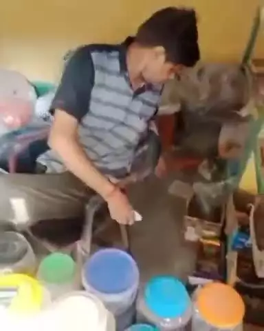 चंदला: चंदला कस्बे की जगमन तालाब वाली गली में किराना दुकान से गांजा बिकने का वीडियो वायरल