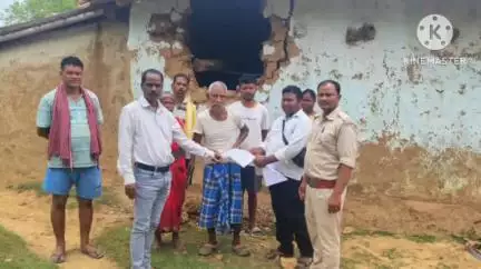 कर्रा: सहिलोंग व सेताहुरू गांव में जंगली हाथी का उत्पात, घरों को किया क्षतिग्रस्त