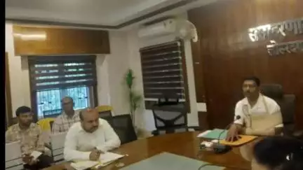 किस्को: समाहरणालय सभागार में अपर समाहर्ता की अध्यक्षता में हुई आंतरिक संसाधन एवं राजस्व संबंधी बैठक