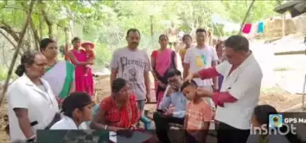 नीमडीह: बाडेदा में आधार व स्वास्थ्य शिविर का हुआ आयोजन
