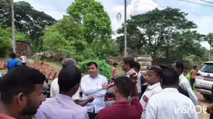 ସତ୍ୟବାଦୀ: ଦିବ୍ୟ ସିଂହପୁର ପଂଚାୟତର ବିଭିନ୍ନ ଗ୍ରାମରେ ଚାଲୁଥିବା ନୂତନ ମନ୍ଦିରର ନିର୍ମାଣ କାର୍ଯ୍ୟ ତଦାରଖ କଲେ ସ୍ଥାନୀୟ ବିଧାୟକ