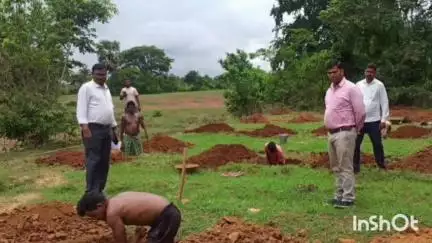 हिरणपुर: बीडीओ ने चौकीढाप गांव सहित कई गांवों में विकास योजनाओं का निरीक्षण किया