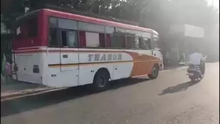कनाड़िया: सड़क पर बसें खड़ी करने पर लगातार कार्रवाई जारी, फिर भी बस खड़ी मिली तो होगी कार्रवाई