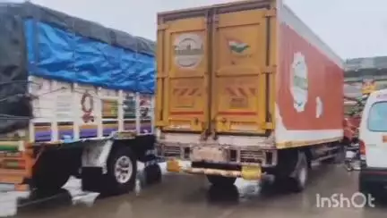 खेड: खोपी फाटानजीक दोन मालवाहू ट्रकमध्ये अपघात दोन जण गंभीर जखमी