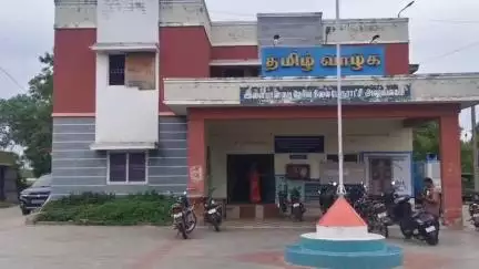 இளையாங்குடி: பேரூராட்சி கூட்டத்தில் ‘காலனி’ பெயர் நீக்க கோரிக்கை