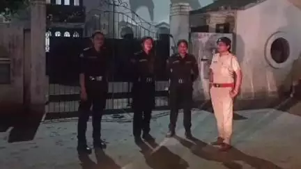 বেলডাঙা ১: মুর্শিদাবাদ পুলিশ জেলা পুলিশের পক্ষ থেকে বিভিন্ন এলাকায় সকাল-সন্ধ্যা উইনার্স টিমের টহল