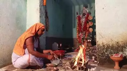 বড়ঞা: জ্যৈষ্ঠ মাসের অমাবস্যা তিথিতে শ্রীহট্ট গ্রামে ফলহারিণী কালীপুজোর আয়োজন করা হয়