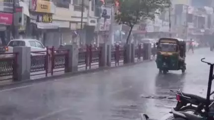 ગરૂડેશ્વર: નર્મદા જિલ્લામાં વરસાદી વાતાવરણ વચ્ચે વાતાવરણમાં ઠંડક પ્રસરી.