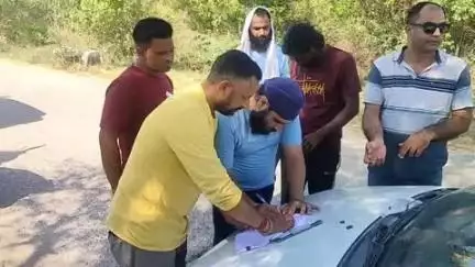 नूरपुर: जिला पुलिस ने नूरपुर के माजरा ढांगू में नाकेबंदी के दौरान हरियाणा नंबर गाड़ी से 11.40 ग्राम हेरोइन बरामद की