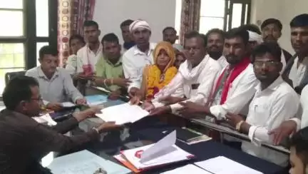 गांगड़तलाई: गांगड़तलाई पंचायत समिति के वार्ड 10 के उपचुनाव में होगा त्रिकोणीय संघर्ष, बीएपी प्रत्याशी ने भरा नामांकन
