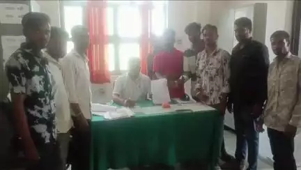 आनंदपुरी: आनंदपुरी में डीजे संचालकों ने सौंपा ज्ञापन, अवैध शराब ढाबों पर रोक और डीजे चालू कराने की मांग की