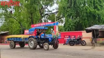 सन्हौला: सन्हौला थाने के सामने अवैध बालू की गाड़ियां खुलेआम चल रही है, पुलिस नहीं कर रही है कार्रवाई!