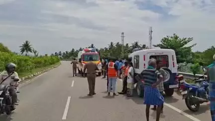 நத்தம்: விளாம்பட்டி பள்ளிவாசல் அருகே தேசிய நெடுஞ்சாலையில் இருசக்கர வாகன விபத்தில் பெண் பலி மூன்று பேர் காயம்