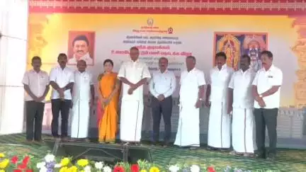 பாளையங்கோட்டை: "வேடம் போடுவதற்கு தமிழக முதல்வர் நடிகர் இல்லை" - ஐகிரவுண்ட் காந்திமதி பெண்கள் மேல்நிலைப் பள்ளியில் சபாநாயகர் அப்பாவு பேட்டி