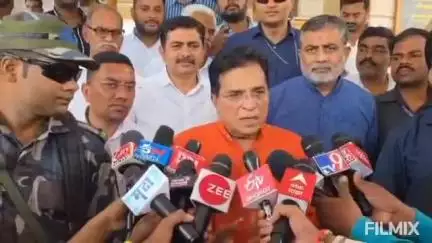 अर्धापूर: ज्या सरकारी अधिकाऱ्यांनी कुठलेही कागदपत्रे नसताना नागरिकत्व देण्याचे पाप केले त्यांना आम्ही सोडणार नाही -किरीट सोमय्या