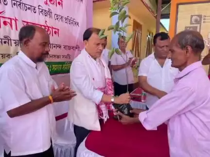 ছিপাঝাৰ: বৰদৌলগুৰি সমবায় সমিতি‌ লিমিটেডত পঞ্চায়ত নিৰ্বাচনৰ বিজয় লাভ কৰা জনপ্ৰতিনিধিক সম্বৰ্ধনা, উপস্থিত বিধায়ক