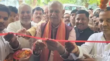 जलालपुर: जलालपुर प्रखंड कार्यालय परिसर में बीस सूत्री कार्यालय का हुआ उद्घाटन