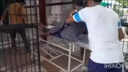 सिकंदराराऊ: बोनई के पास 2 बाइकों की टक्कर में एक व्यक्ति घायल, राहगीरों ने पहुंचाया अस्पताल, डॉक्टर ने किया रेफर