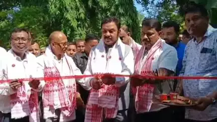বৰক্ষেত্ৰী: নলবাৰীৰ বৰক্ষেত্ৰীৰ  দৌলাশালকে ধৰি বিভিন্ন প্ৰান্তত নিৰ্মাণ কাৰ্যৰ বুজ লয় মন্ত্ৰী ৰঞ্জিত কুমাৰ দাস
