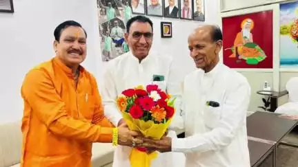 खिलचीपुर: खिलचीपुर विधायक हजारीलाल दांगी ने भोपाल में राज्य मंत्री गौतम टेटवाल से मुलाकात की