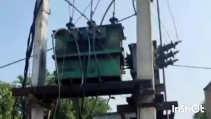 कामडारा: घुनसेरा कोरकोटोली का ट्रांसफार्मर हुआ खराब, लोगों ने कामडारा के विद्युत अधिकारी से की दुरुस्त कराने की मांग #jansamasya