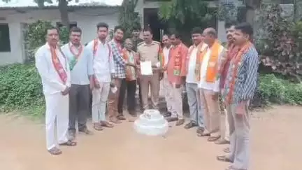 చేగుంట: గోరక్షణ చట్టాన్ని అమలు చేయాలి: నార్సింగి మండల కేంద్రంలో బీజేవైఎం మండల నాయకులు