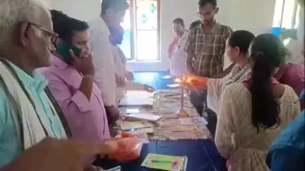हुसैनगंज: हुसैनगज प्रखंड मुख्यालय के ई किसान भवन में खरीफ महाभियान सह प्रशिक्षण कार्यक्रम का आयोजन किया गया