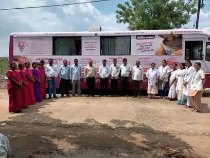 तालुका अर्धापूर पारडी येथे कर्करोग तपासणी व जनजागृती शिबीर घेण्यात आले