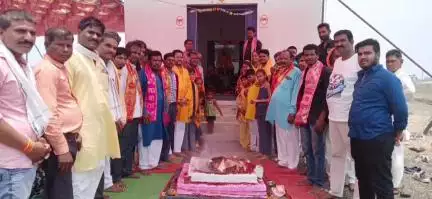 इछावर: शनि देव की जयंती धूमधाम से मनाई गई, शनि मंदिरों में उमड़ी श्रद्धालुओं की भीड़, धार्मिक अनुष्ठान के साथ हुआ विशाल भंडारा