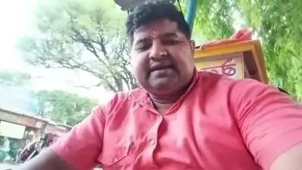 माननीय मुख्यमंत्री जी से अनुरोधजनपद बहराइच में विकासखंडकी संख्या 14 हैउक्त सभी में बड़ा भ्रष्टाचारी है मनरेगा का पैसाखुलेआम निकाला जा रहा हैऔर काम कुछ नहींइसकी उच्च स्तरीय जांच कराई जाए तथासरकारी धनसरकार के खाते में जमा करवरकर मुकदमापंजीकृत