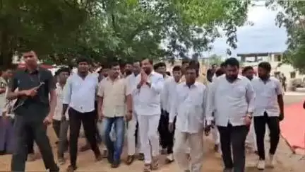 మనోహరాబాద్: తూప్రాన్ మండలం లోని వెంకటయిపల్లి లో నూతన పోస్ట్ అఫిస్ ను ప్రారంబించిన మెదక్ ఎంపీ రఘునందన్ రావు