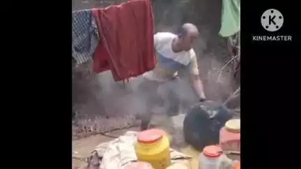 বিষ্ণুপুর: আজ পুলিশ রাধানগর পাইন্সাপাড়া এলাকায় আইডি মদের বিরুদ্ধে অভিযান চালিয়ে ২৫০ লিটার FW ও ৭০ লিটার ID মদের ধ্বংস করে