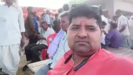लक्खा वौण्डी ग्राम सभा के गुरु प्रसाद गम्भीर वीमारी के कारण निधन हो गया हैभावपूर्ण श्रद्धांजलिअर्पित करता हूं स जिला प्रमुख अर्जुन पंडित शिवा का न्तजनपद बहराइच