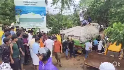 തിരൂര്‍: കോട്ടക്കലിൽ വൻ അപകടം, ലോറി വാഹനങ്ങളിലേക്ക് ഇടിച്ച് കയറി ഏഴു പേർക്ക് പരിക്ക്, ഒരാളുടെ നില ഗുരുതരം