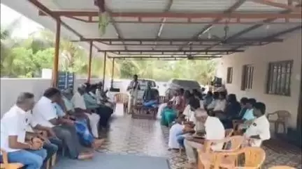 பல்லடம்: சுங்க சாலை எதிர்ப்பு இயக்கம் சார்பில் ஆலோசனைக் கூட்டம் வேலம்பட்டியில் நடைபெற்றது