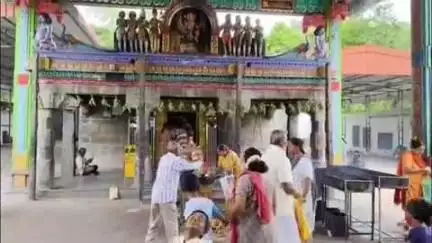 காட்பாடி: ₹29.80 லட்ச ரொக்கம் காணிக்கை - வள்ளிமலை ஸ்ரீ சுப்பிரமணிய சுவாமி திருக்கோவிலில் உண்டியல் காணிக்கை எண்ணும் பணி