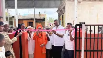 ಸವದತ್ತಿ: ಹಿರೂರ ಗ್ರಾಮದಲ್ಲಿ ನೂತನ ಸಮುದಾಯ ಕಟ್ಟಡ ಉದ್ಘಾಟಿಸಿದ ಶಾಸಕ ವಿಶ್ವಾಸ ವೈದ್ಯ