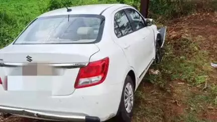 ବାଲିିଅନ୍ତା: ପଞ୍ଚାୟତ ରୋଡ ଠାରେ ଇଲେକ୍ଟ୍ରି ଖୁଣ୍ଟକୁ ପିଟିଲା କାର