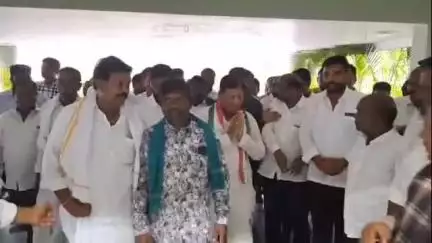 బోధన్: కాంగ్రెస్ పార్టీ ఎల్లప్పుడు పేదల పక్షాన నిలుస్తుంది: నవీపేటలో కాంగ్రెస్ పార్టీ మండల స్థాయి సమావేశంలో MLA సుదర్శన్ రెడ్డి