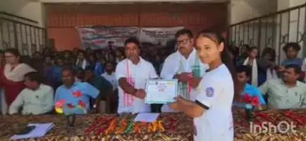 शाम्हो अकहा कुरहा: पीएम श्रीकल्याण सिंह प्लस टू विद्यालय शाम्हो में मशाल खेल प्रतियोगिता के विजेता पुरस्कृत
