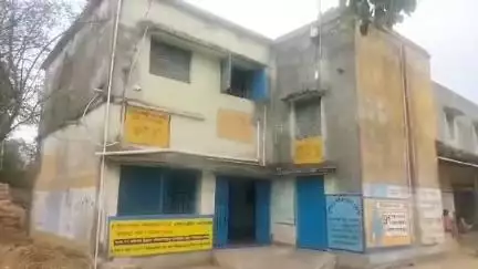 বরাবাজার: বংশ পঞ্জিকায় স্বাক্ষর করাকে কেন্দ্র করে বিতর্ক দুই সংসদ সদস্যের ভাগাবাঁধ গ্রাম পঞ্চায়েতে