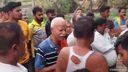 सूर्यपुरा: सूर्यपुरा वार्ड-2 सहित अन्य वार्डों में जलजमाव से लोग परेशान, ग्रामीणों की शिकायत पर BDO और CO ने की जांच #jansamasya