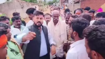 ಹಡಗಲಿ: ದಾಸನಹಳ್ಳಿ,ಕೆ.ವೀರಾಪುರ,ಕಳಸಾಪುರ ಗ್ರಾಮಕ್ಕೆ ಶಾಸಕ ಕೃಷ್ಣ ನಾಯ್ಕ್ ಭೇಟಿ, ಮೂಲಸೌಕರ್ಯಗಳ ಪರಿಶೀಲನೆ