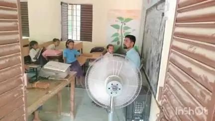 मटिहानी: मटिहानी प्रखंड: बीस सूत्री अध्यक्ष ने किया विद्यालय और आंगनबाड़ी केंद्र का निरीक्षण, दिए निर्देश
