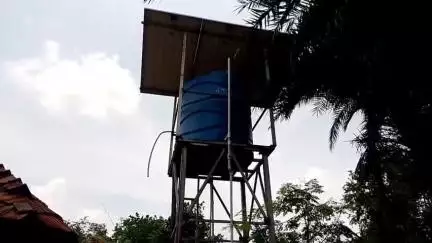 সাঁতুড়ি: টাড়াবাড়ি গ্রামে বিকল সৌর চালিত পানীয় জলের পাম্প কুয়ের জল পান করছেন গ্রামের বাসিন্দারা #jansamasya
