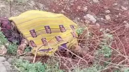 नागदा: ग्राम नवादा में मिली अज्ञात महिला का शव, फैली सनसनी, पुलिस जांच में जुटी