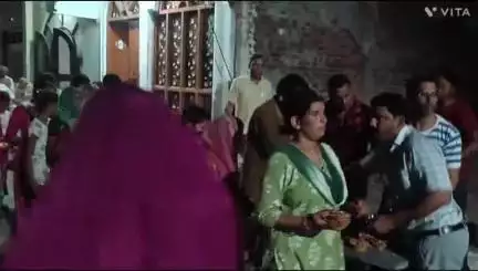 महिदपुर: आषाढी गली स्थित शनि मंदिर में शनि जयंती पर हुई महाआरती, श्रद्धालुओं ने लिया धर्म लाभ